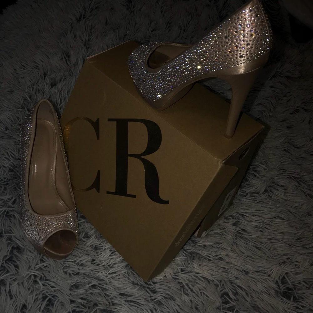 Nude rhinestone studded heels 😍